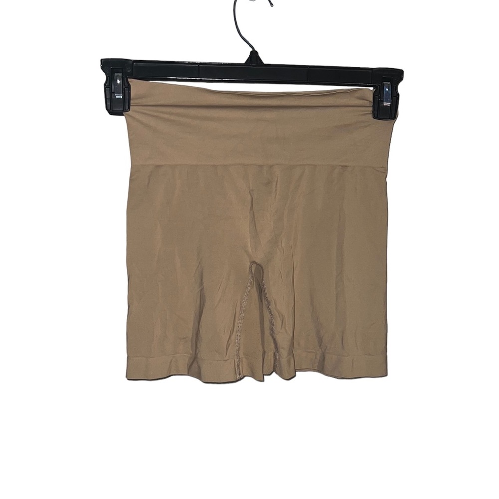 SKIMS Soft Smoothing Short in Desert